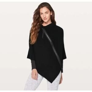LULULEMON On The Go 100% Wool Asymmetrical Zipper Poncho Wrap Scarf, OS, Black